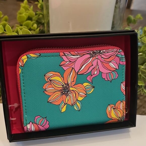 Floral Green and Pink Wallet NWT Trina Turk - Picture 1 of 12